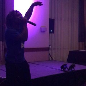 Meet your Posher, Eric